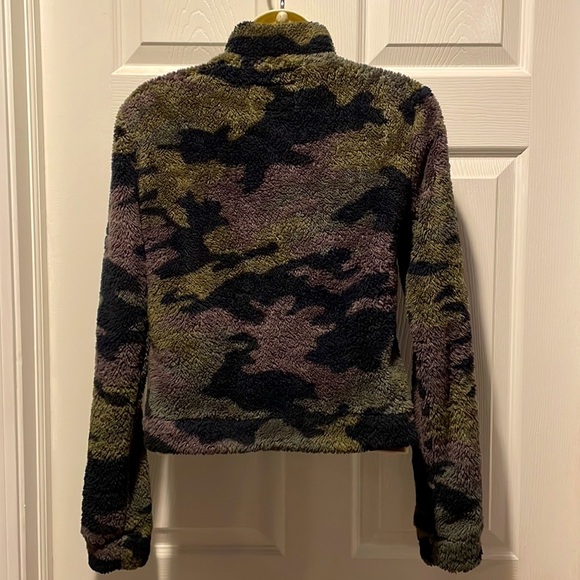 Aero Fleece Jacket, Size XS - Picture 2 of 4
